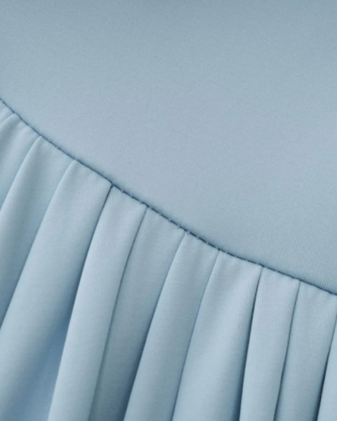 Bodenlanges Abendkleid „IceFlow“ in hellblau